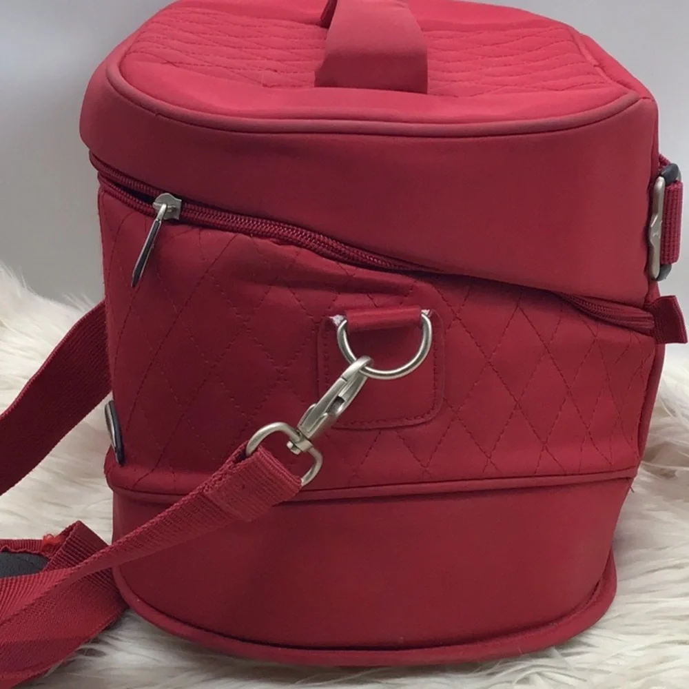Travelon Red Quilted Toiletry Travel Bag - Picture 11 of 13